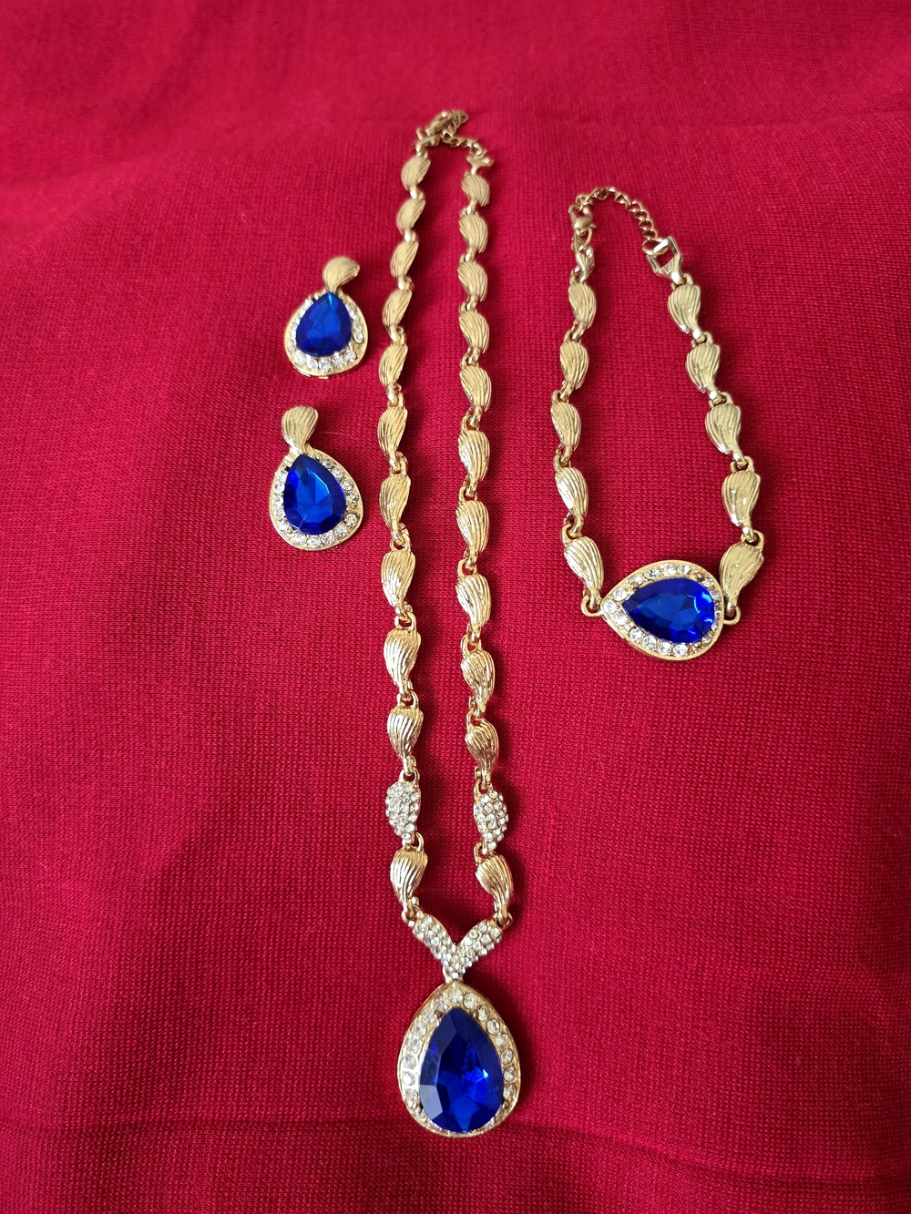 Gold-Tone Necklace, Bracelet & Earrings Set with Blue Teardrop Stones (Vintage)